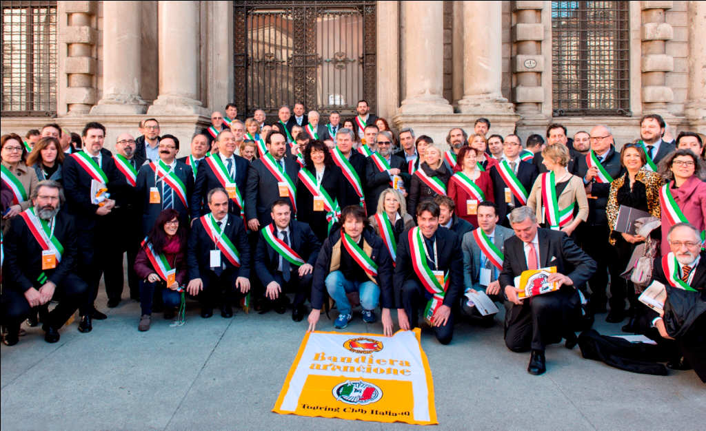 Le Bandiere Arancioni festeggiano i vent’anni