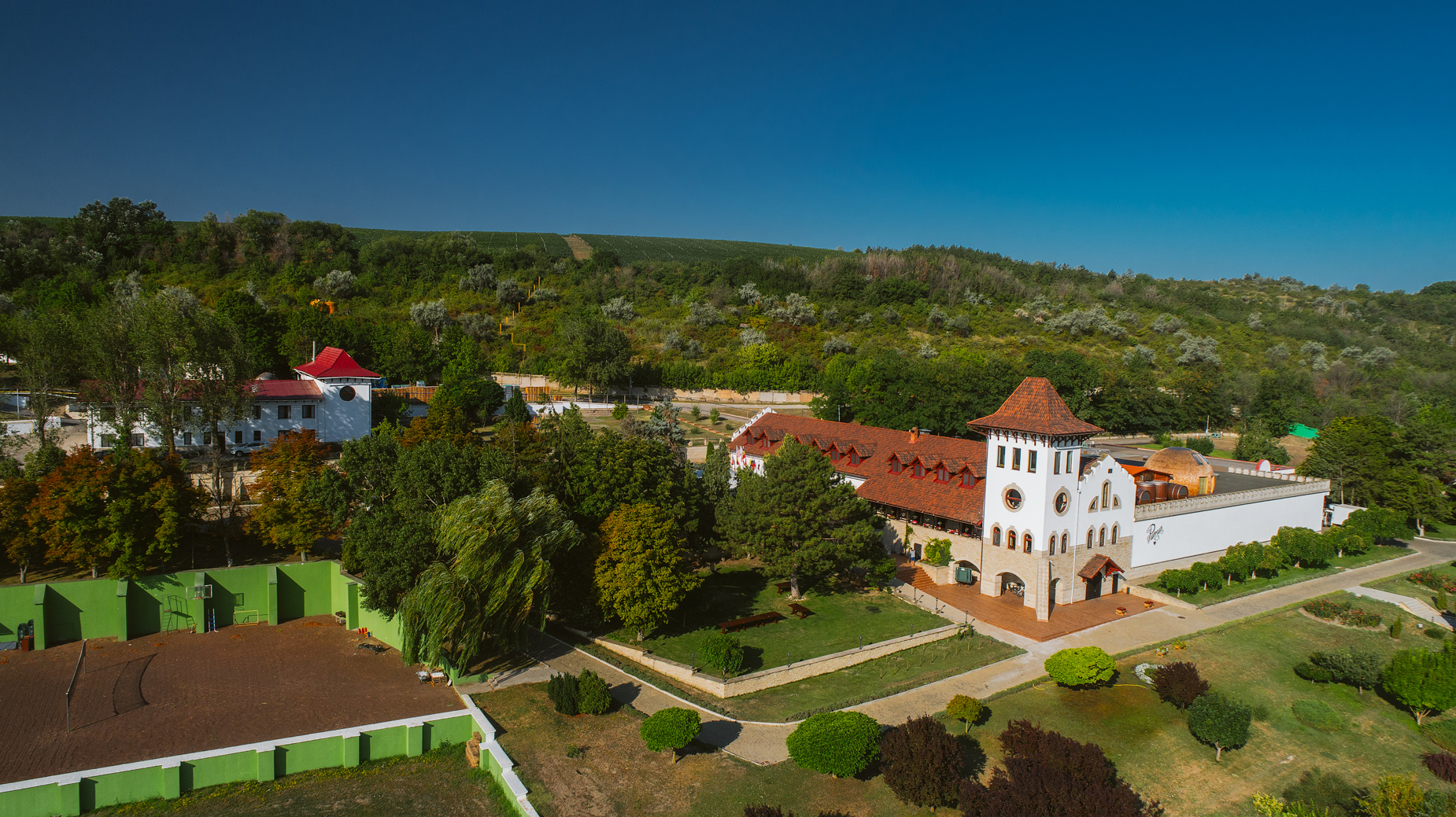 wine routes of moldova